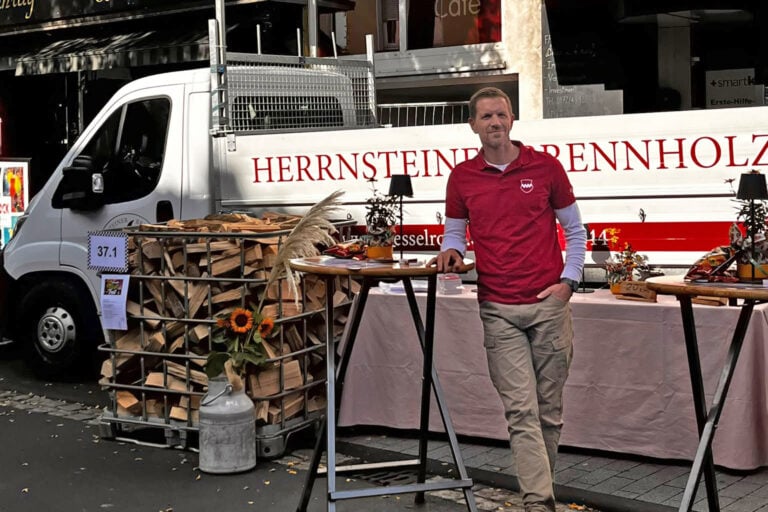 Marco Hüppelshäuser am Stand